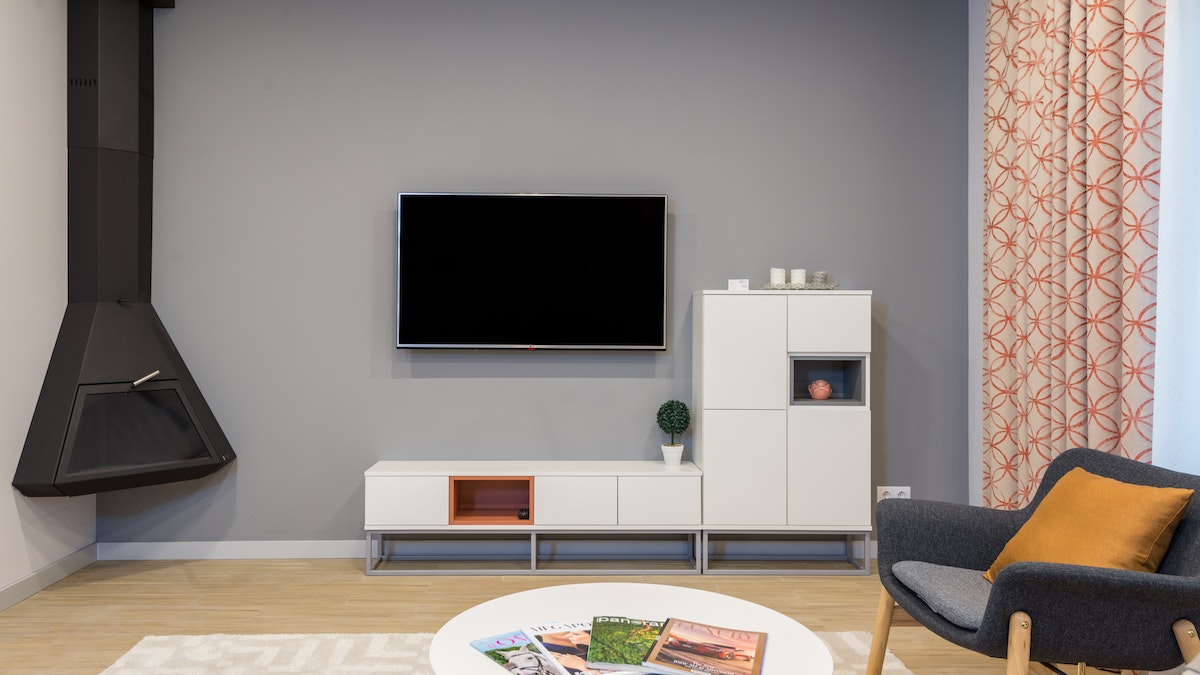 Best 32 Inch Smart TVs (December 2022): Prefect Options To Make Your Home Smarter
